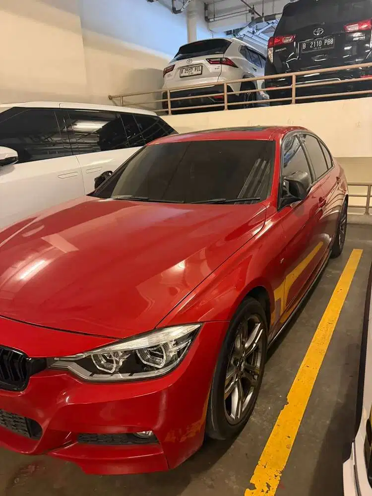 BMW 330i 2018 Bensin