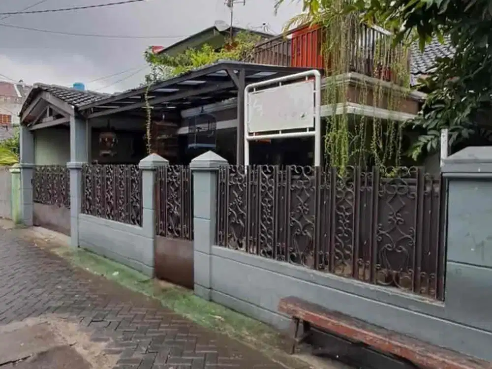 Di jual rumah luas dan murah di kemanggisa jakbar