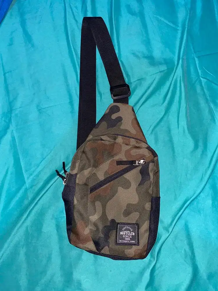 Tas Selempang Army
