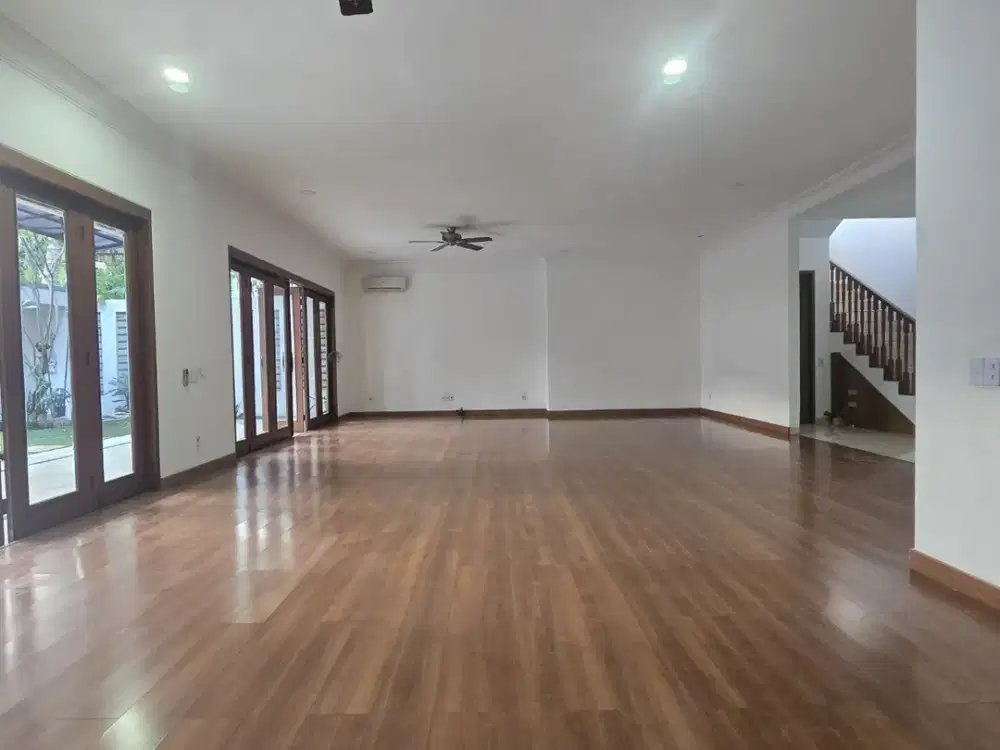 Disewakan Rumah di Area Ampera, Jakarta Selatan. Nyaman, Min. Sewa 2 Tahun