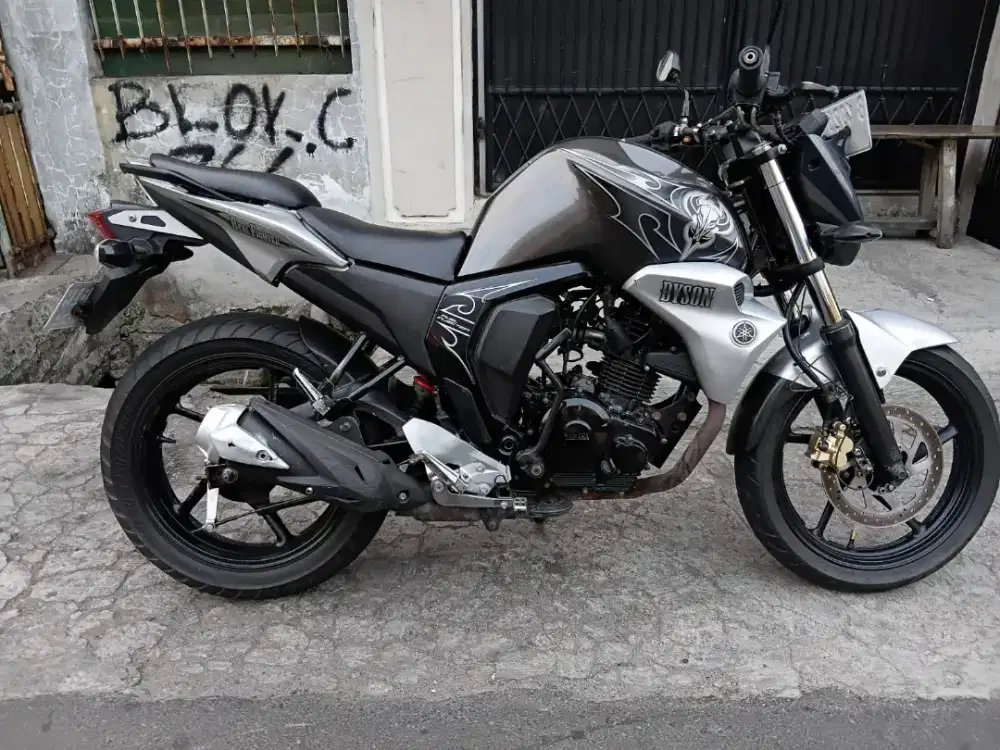 Yamaha Byson tahun 2016 pemakaian pribadi ss komplit