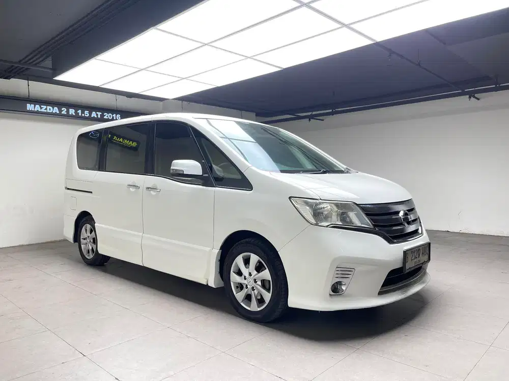 Nissan Serena HWS 2013 Panoramic 2.0 A/T