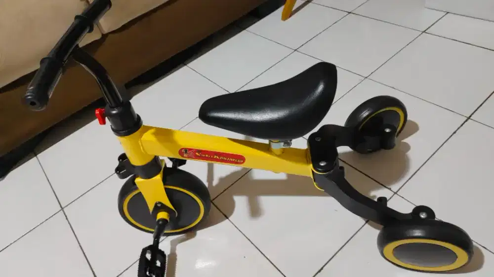 Sepeda roda 3 balita