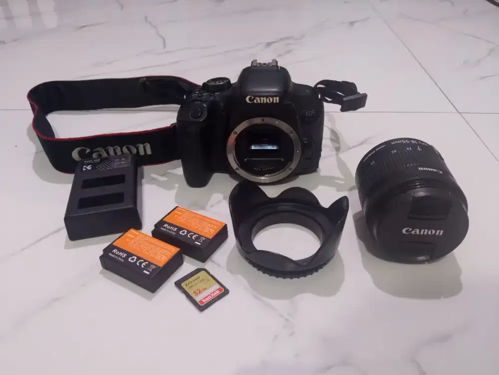 Camera DSLR Canon EOS 800D
