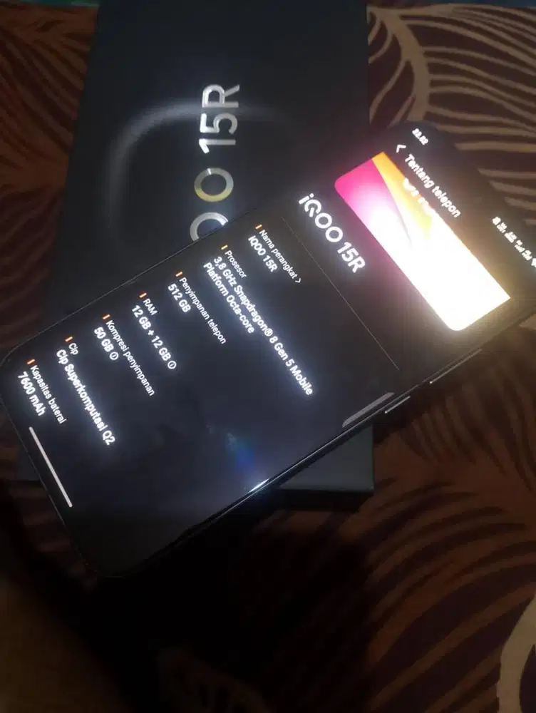 Smartphone IQOO 15R 12/512 Gb HITAM Android HP 256gb 512gb ram 12gb