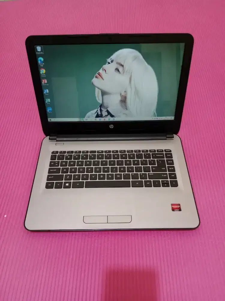 Laptop RAM 6 AMD A8 Mulus Normal Siap Pakai Windows 10