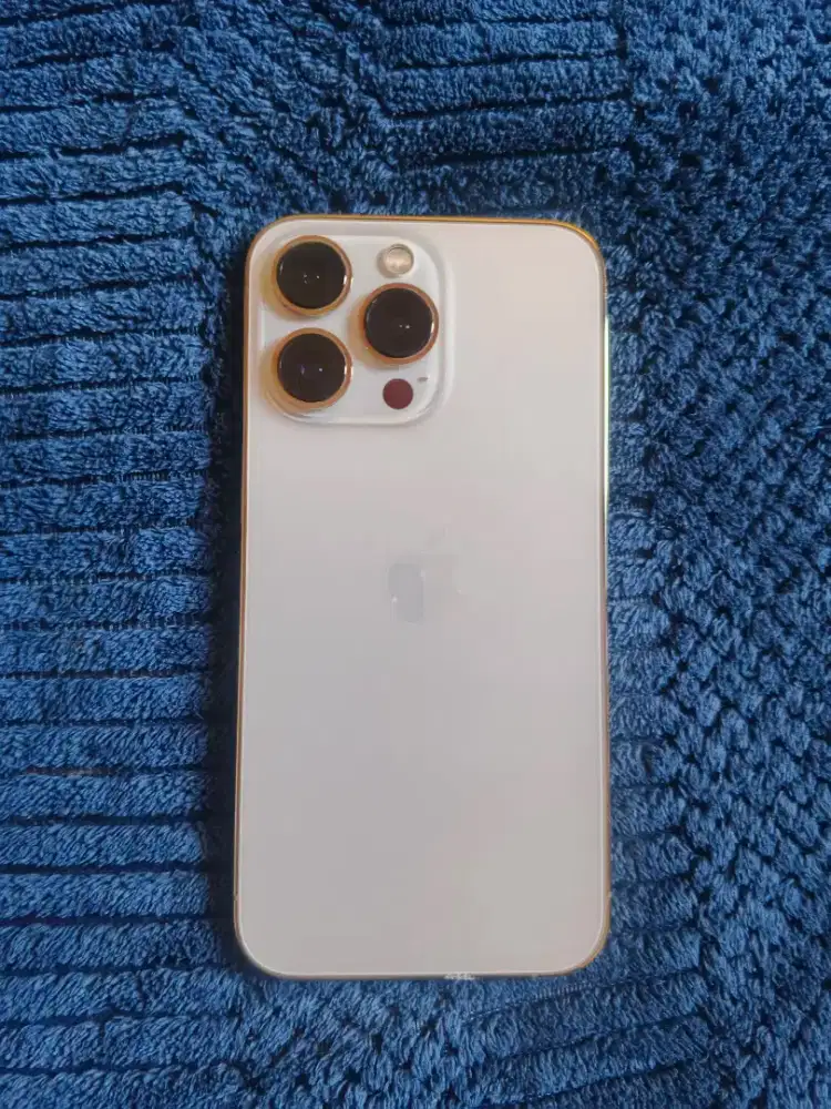 iPhone 13 pro gold 128 gb