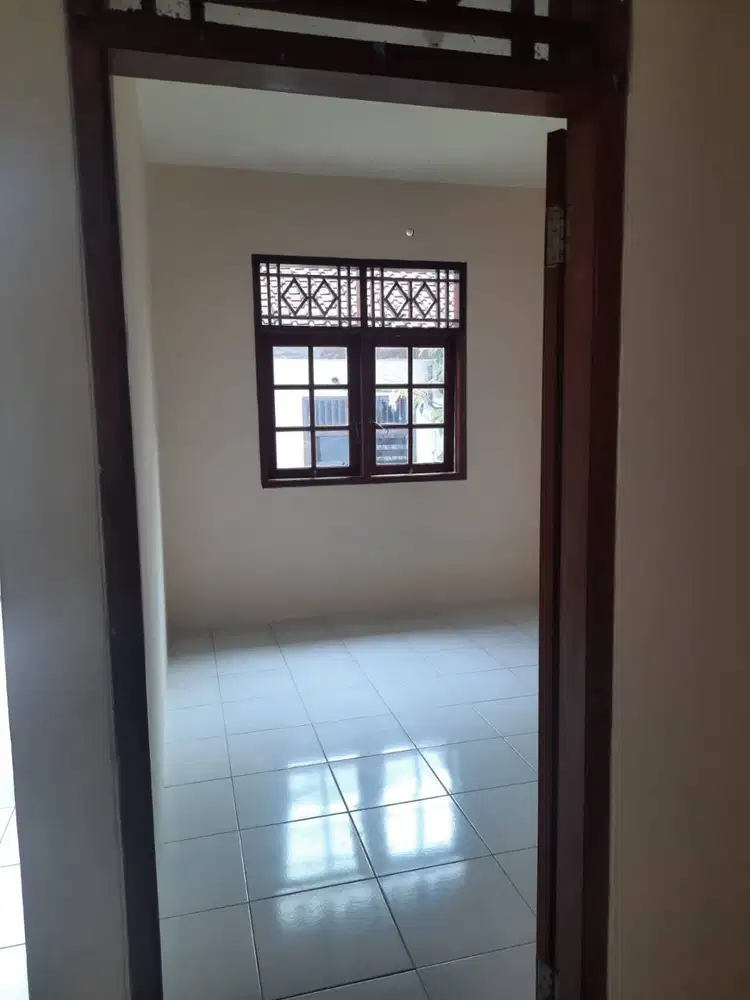 Dikontrakan rumah (Tahunan)