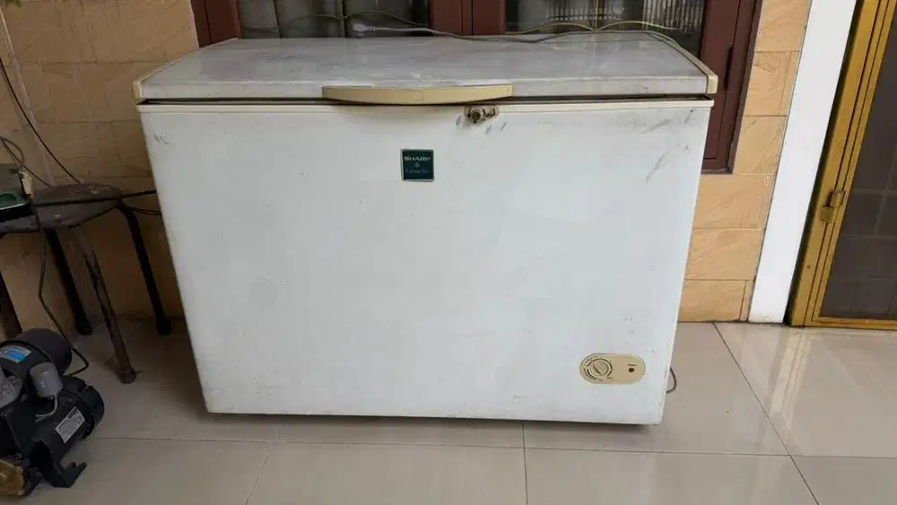 chest freezer sharp frv-300 (300 liter)