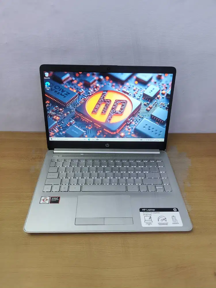 LAPTOP HP 14S AMD ATHLON SILVER 8GB/512GB SSD BACKLITE