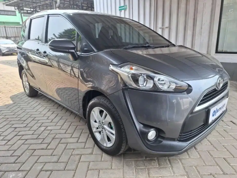 DP RENDAH Toyota Sienta 1.5 G Bensin-AT 2018 BZX
