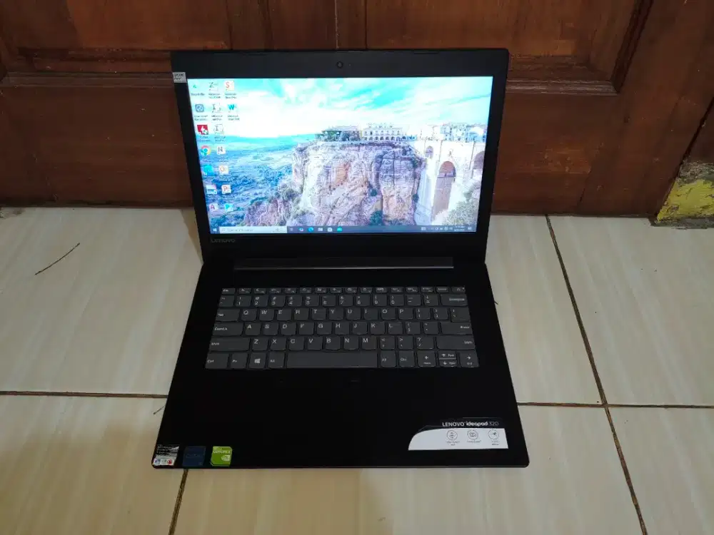 Laptop Lenovo ideapad 320 core i5-gen7 Ram 8GB ssd 250GB Double VGA
