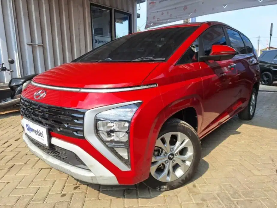 DP RENDAH Hyundai Stargazer 1.5 Trend Essential Bensin-AT 2023 KRE