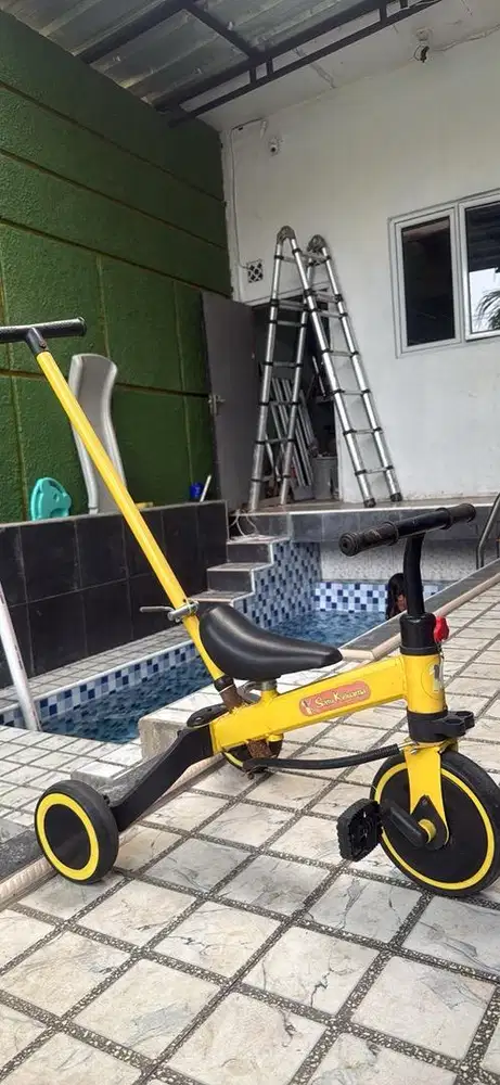 DI JUAL SEPEDA RODA TIGA BEKAS