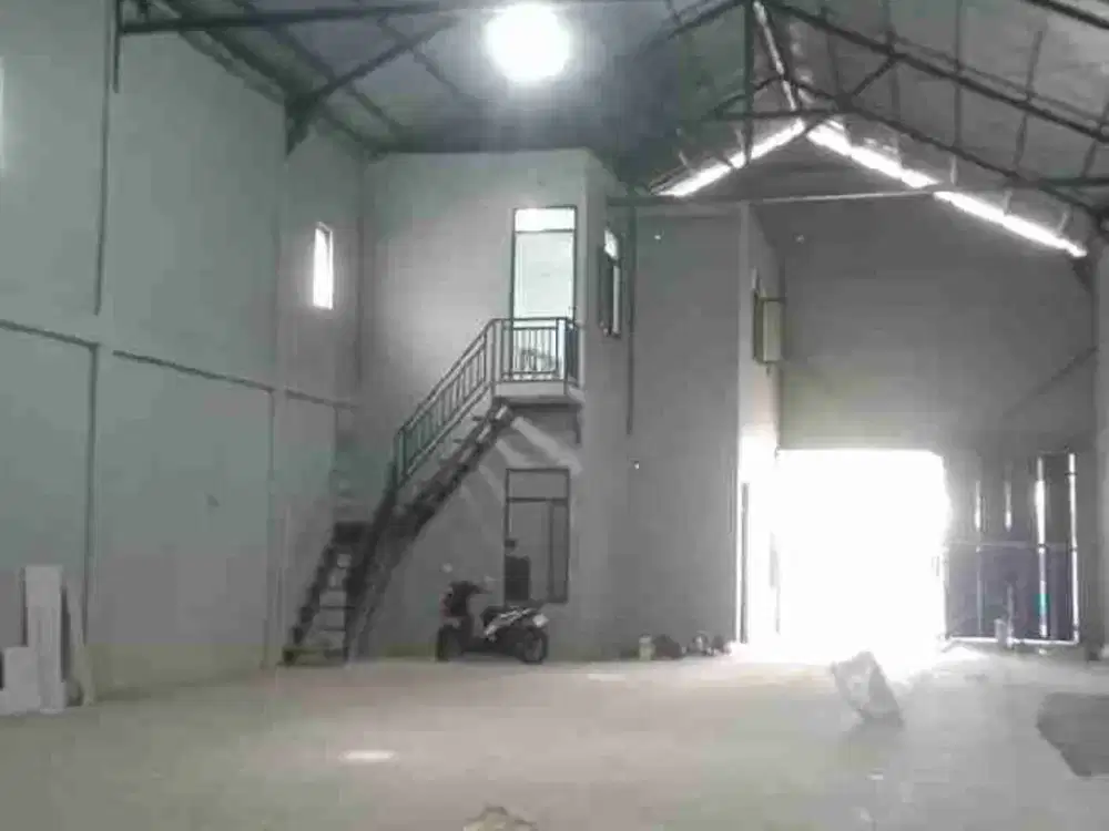 di sewakan gudang di mustikajaya bekasi timur