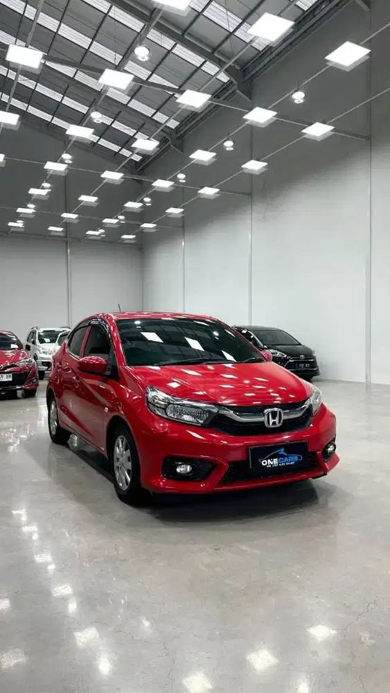TDP 10jt! Honda Brio E CVT 2023, Plat W, Tgn 1, KM 30rb, Pajak Panjang