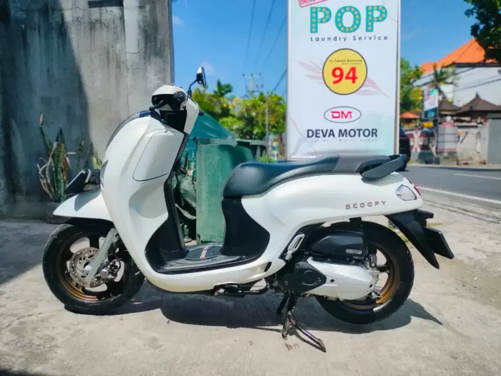 Scoopy energetic 2025 putih Deva motor
