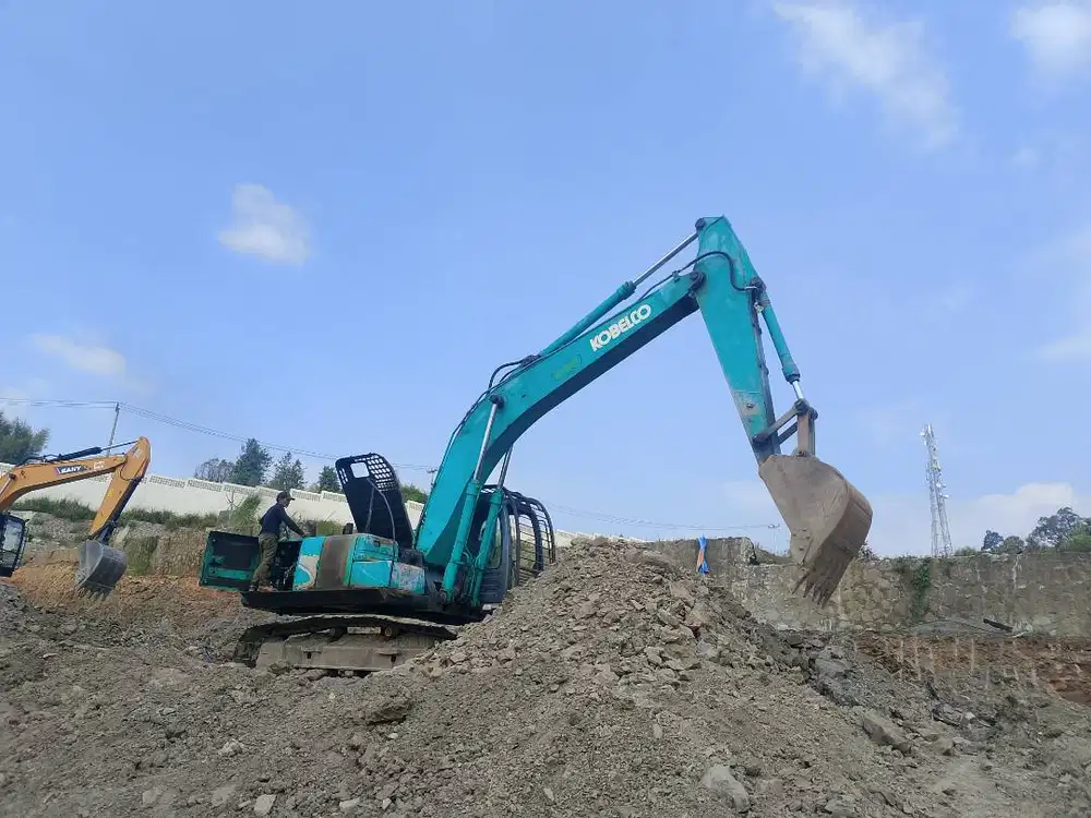 Excavator Kobelco SK 200