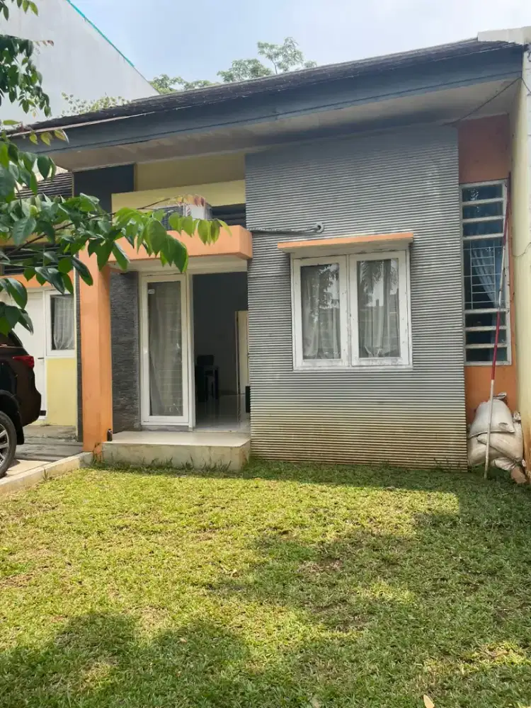 Disewakan rumah semi Furnished Grand Wisata Bekasi