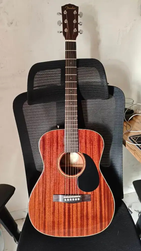 Hibah gitar akustik