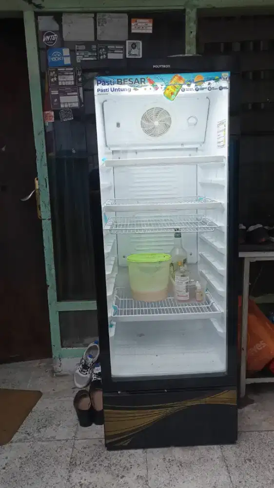 Kulkas minuman untuk jualan