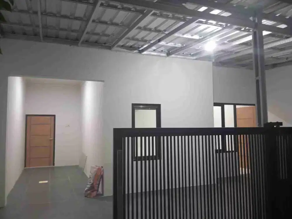 RUMAH DI PLAMONGAN INDAH PEDURUNGAN SEMARANG