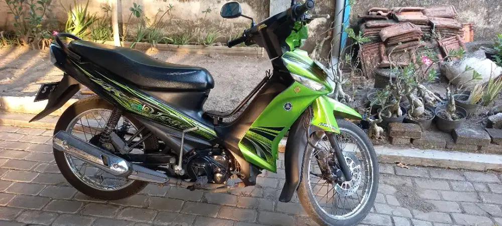 Jual Yamaha Vega ZR th 2011, tangan pertama, masih mulus