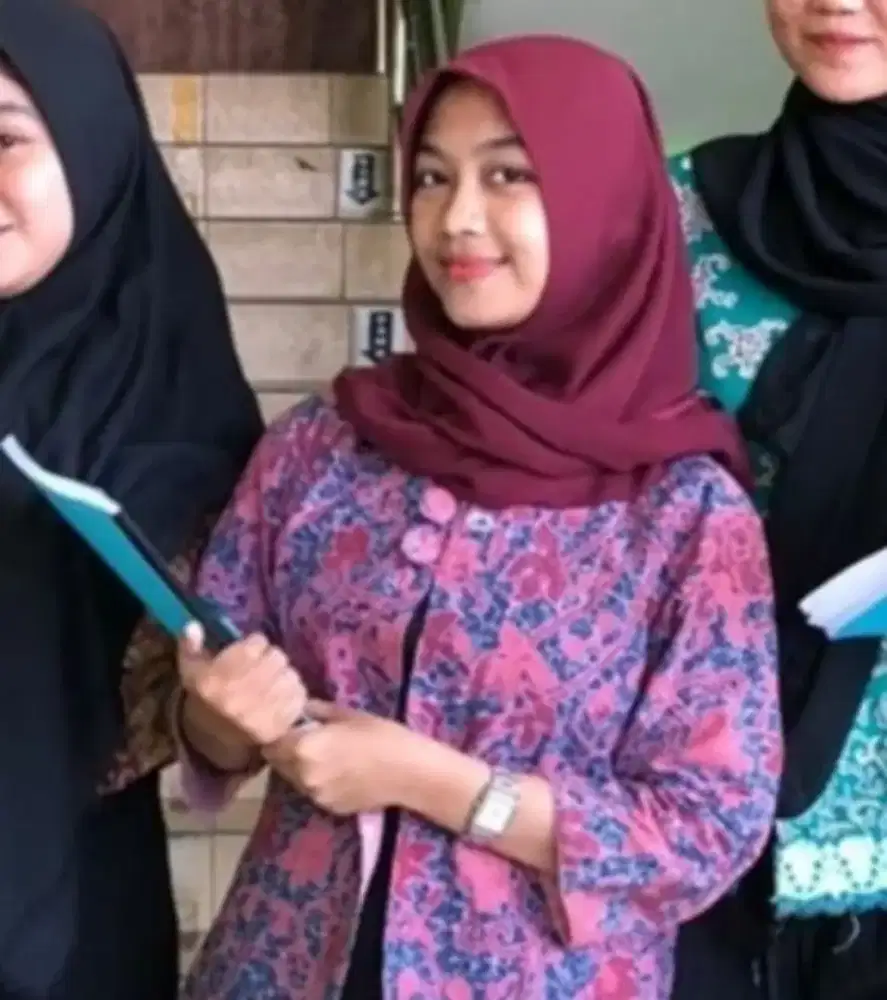 Membutuhkan pekerjaan yg halal