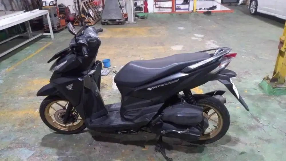 HONDA VARIO 150 CC VELG GOLD