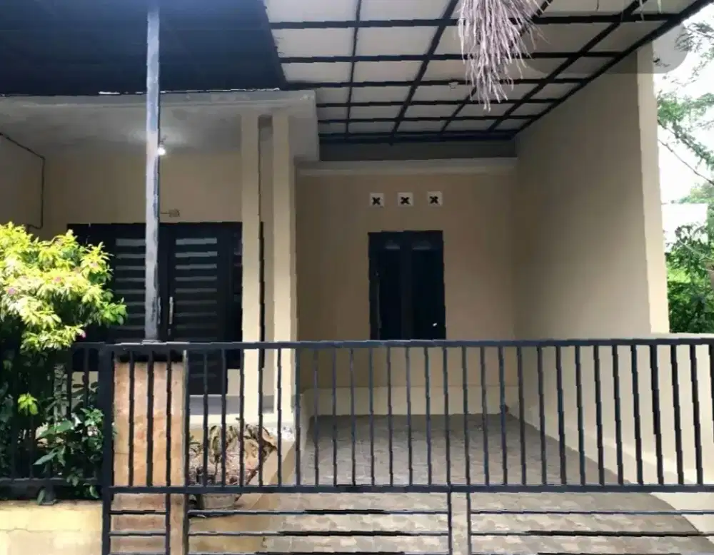 Dijual rumah siap huni bukit cemara tembalang undip strategis