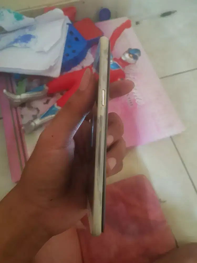 SAMSUNG J500G RAM 2/16GB