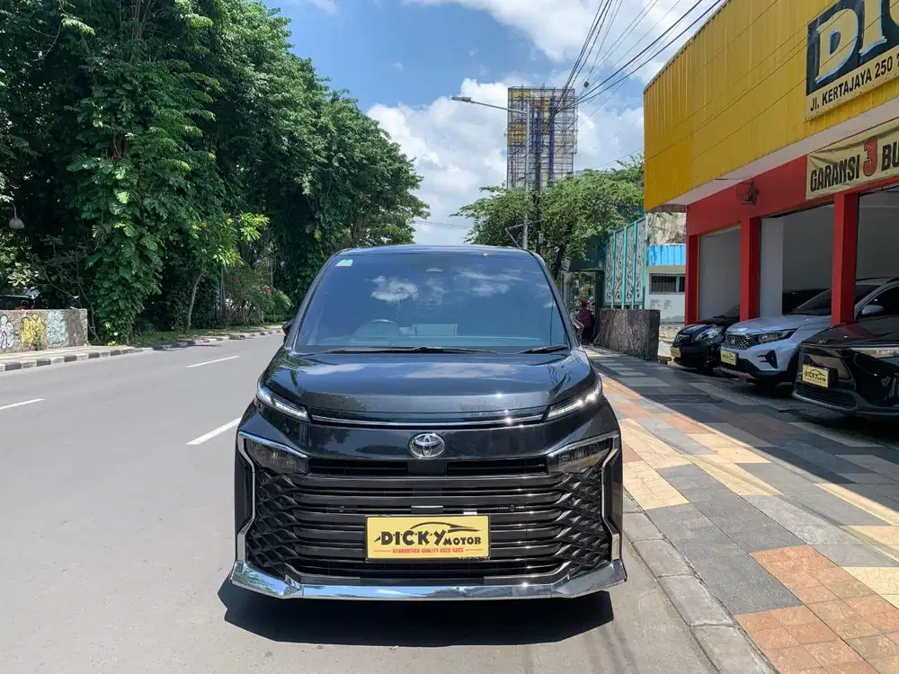 voxy 2023 tss automatic