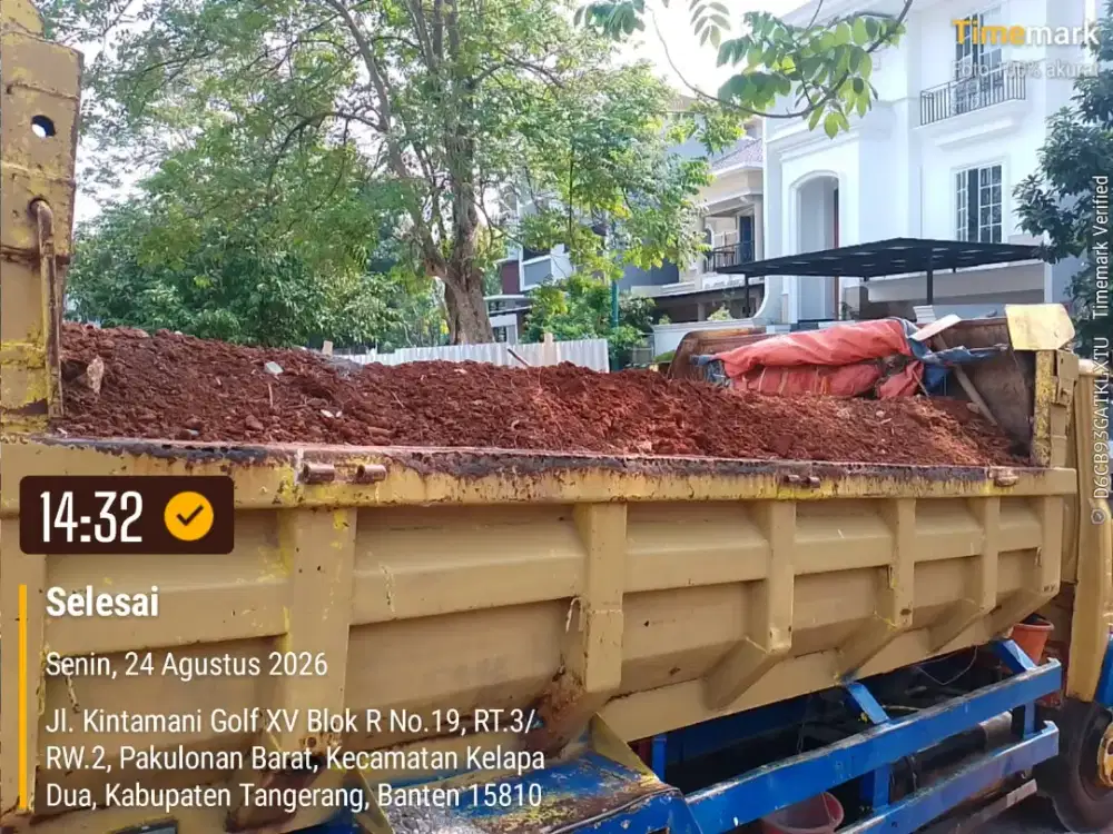 Jasa buang puing dan angkutan sampah