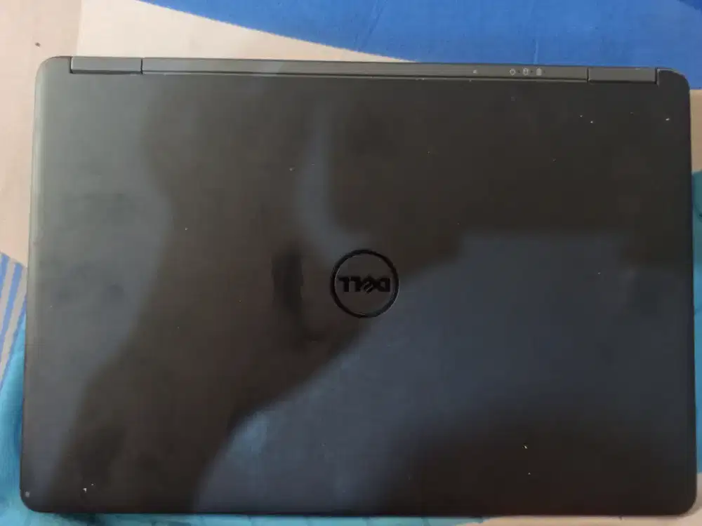 Dell E7250 Core i7 Vpro gen 5