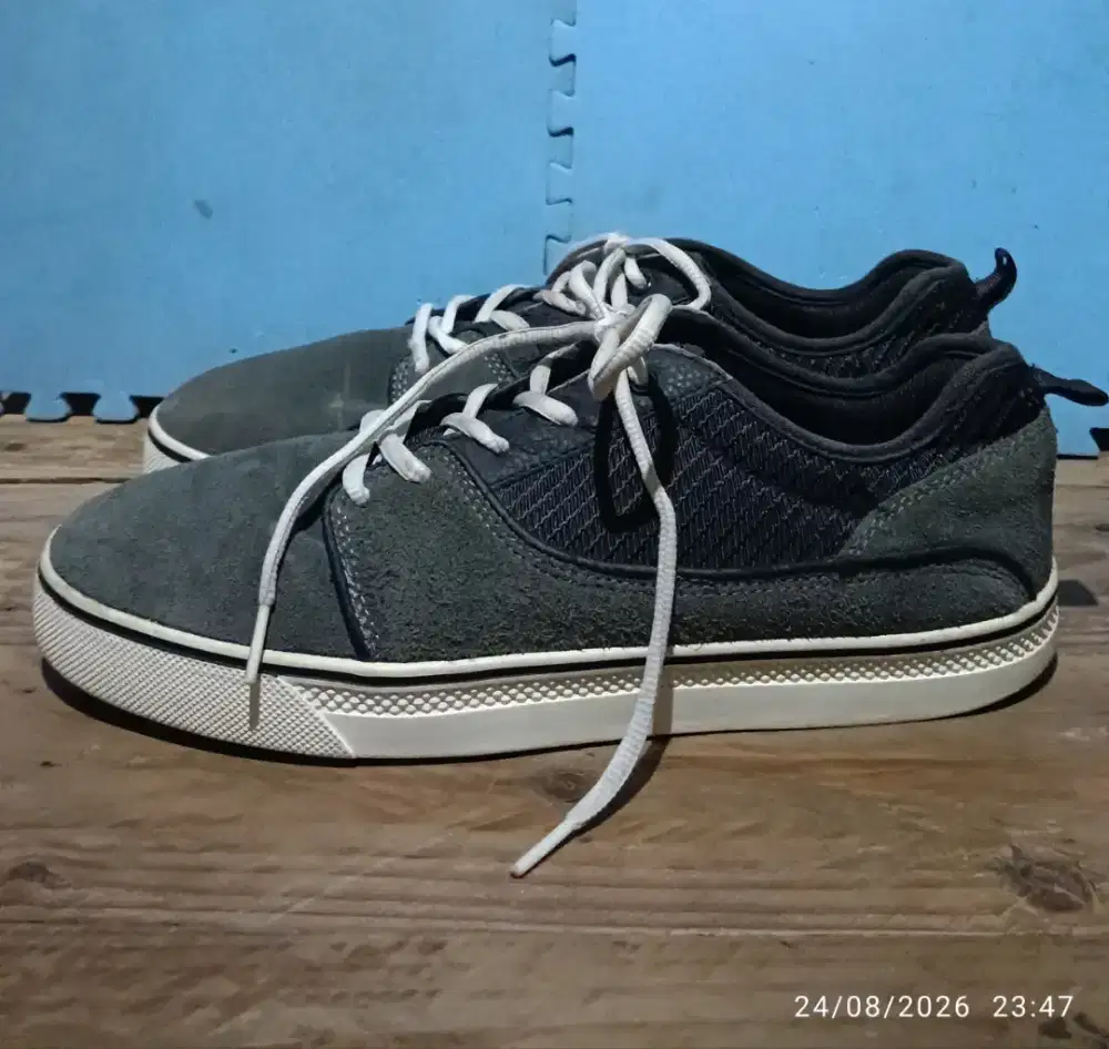 Sepatu Kulit Sanction