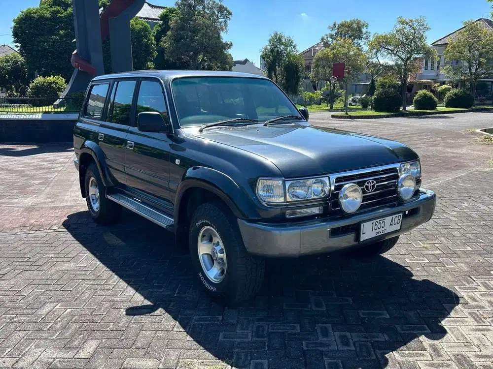 Toyota Land Cruiser VX80 1997 Bensin