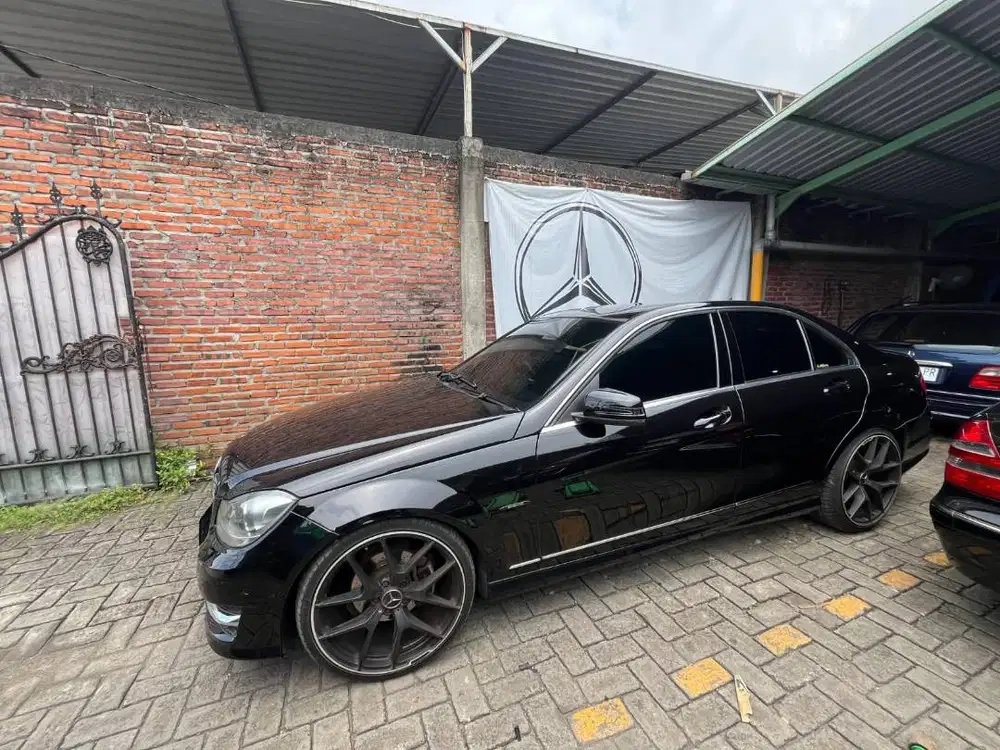 Dijual Mercedez Benz C250 (W204)