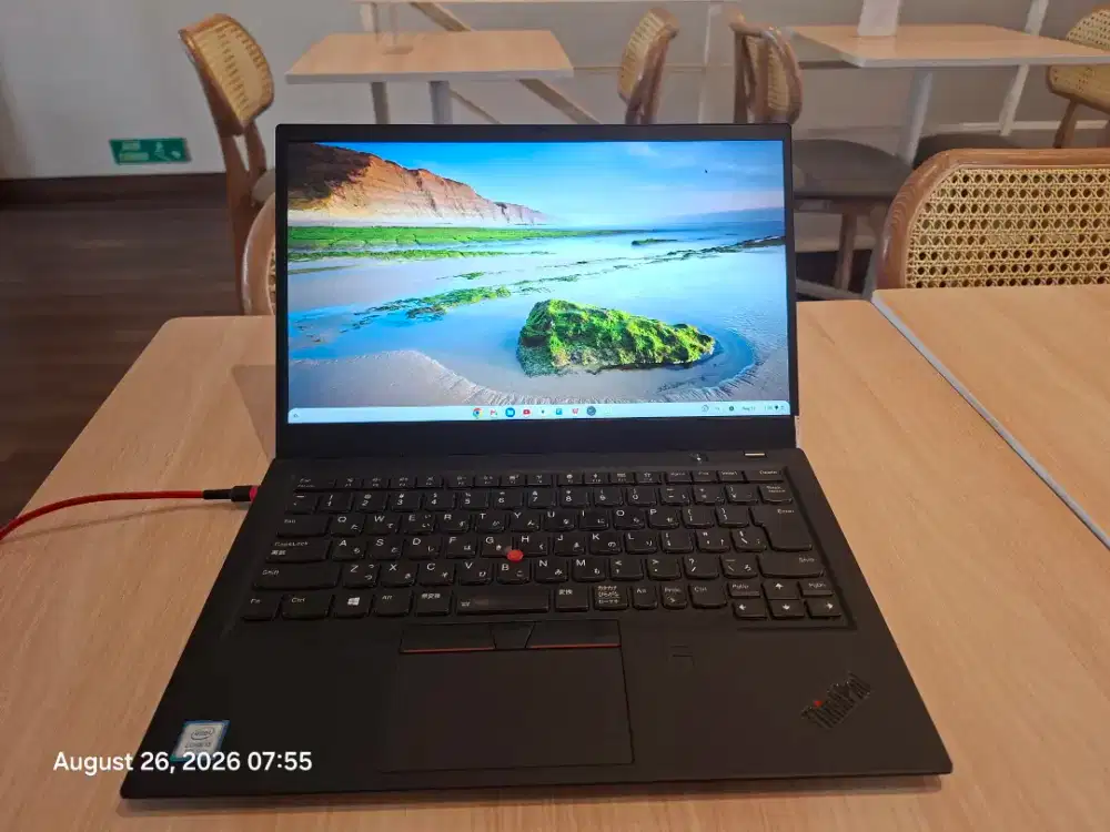 Thinkpad X1 Carbon Intel Core i5, 8 threads