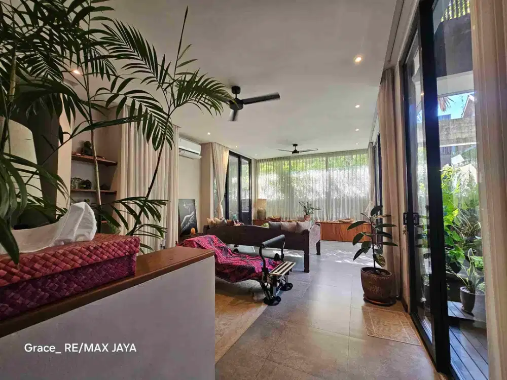 Rumah Modern Premium di Area Gatsu Timur Denpasar, dekat Mall Living World