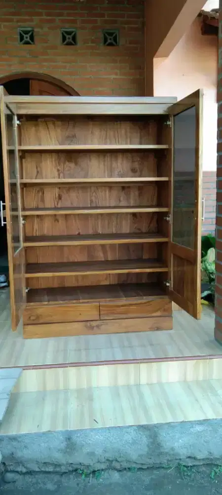 Lemari sepatu kayu jati