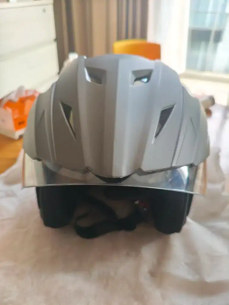 Helm jual rugi...
