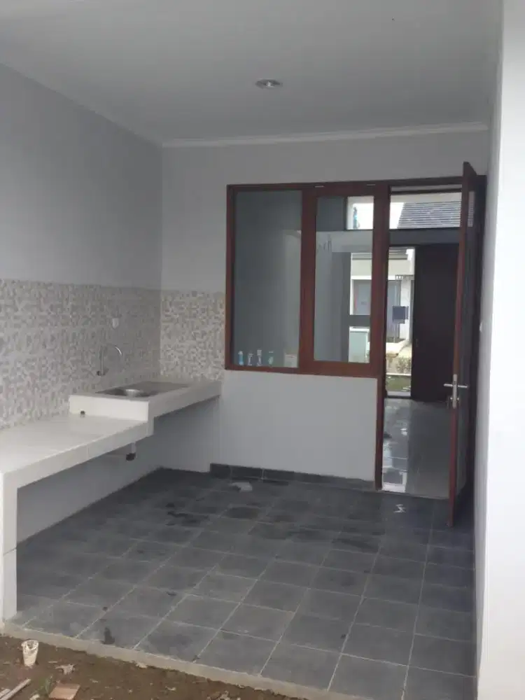 Rumah masuk mobil lokasi di chryfiel ciganitri