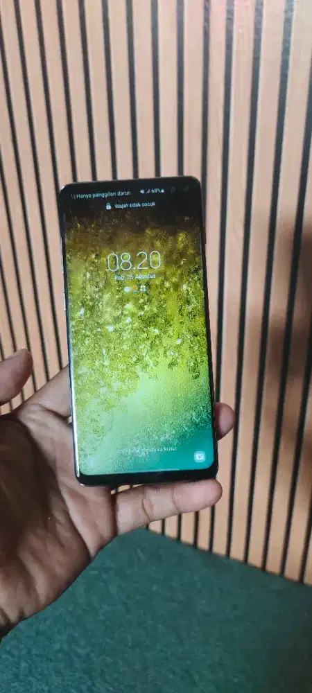 Samsung s10plus 8/128gg jual 1.8jt NEGO