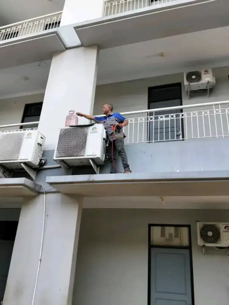 Service AC bongkar pasang AC kulkas pompa air