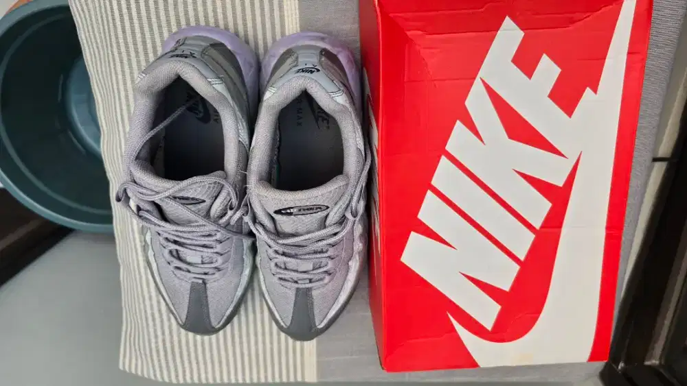 Sepatu NIKE AIR 95