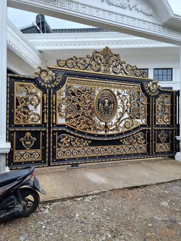 Pintu pagar rumah dorong model besi tempa alferon