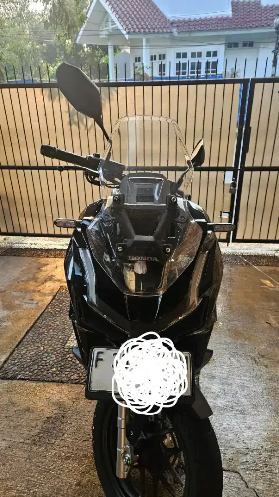 Honda ADV 160 Hitam 2024