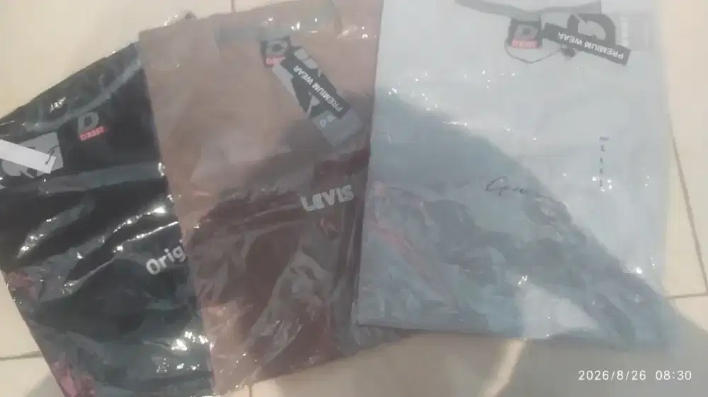 Baju kaos ukuran L (3pcs)