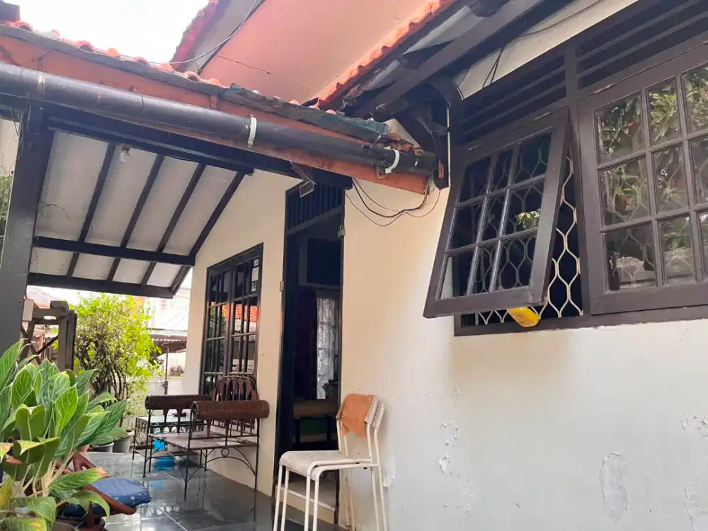 Di JUAL RUMAH Nyaman JAKSEL