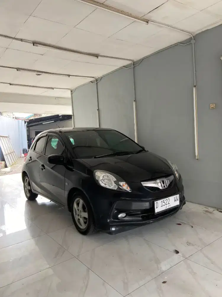 Honda Brio E AT CKD 2014